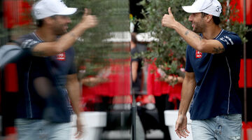 Тед Кравитц: Риккардо может вернуться за руль уже на Гран При Сингапура
