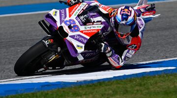 Хорхе Мартин выиграл спринт Гран При Таиланда MotoGP