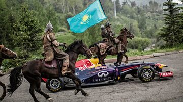 Казахстан в мировом автоспорте: демозаезды Формулы 1, подиум на Дакаре и ожидание гонки MotoGP