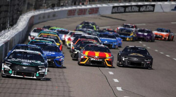 Букмекеры: на победу в NASCAR Cup Series-2024 претендуют четыре гонщика