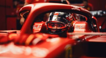 RacingNews365: Mercedes и Карлос Сайнс пока не подписали контракт