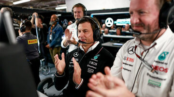 Тото Вольф: В Mercedes на какое-то мгновение размечтались о победе