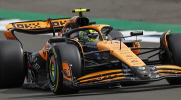Пилоты McLaren возглавили протокол второй тренировки в Сильверстоуне, Ферстаппен – 7-й