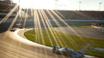 Джозеф Ньюгарден выиграл хаотичную гонку IndyCar на овале в Мэдисоне