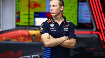 Лиам Лоусон провёл тесты за рулём машины Red Bull Racing