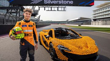 Видео: Ландо Норрис протестировал собранный из Lego суперкар McLaren