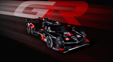 Toyota показала заводские «гиперкары» для нового сезона FIA WEC