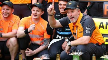Зак Браун: McLaren выигрывает гонки, хотя у нас даже нет самой быстрой машины