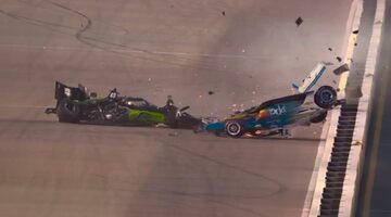 Жуткая авария Джозефа Ньюгардена в гонке IndyCar в Мэдисоне. Видео