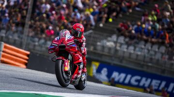 Марк Маркес выиграл 15-ю подряд гонку в MotoGP