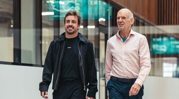 «Никогда не видел такой уверенности в себе». Алонсо – о работе с Ньюи