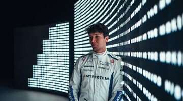 Владелец Red Bull намерен выкупить Алекса Албона у Williams