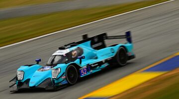 Логан Сарджент не смог завоевать подиум в дебютных гонках в IMSA