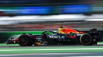 Жак Вильнёв: В Red Bull Racing чрезмерно защищают Юки Цуноду