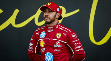 Льюис Хэмилтон намекнул на длительный контракт с Ferrari