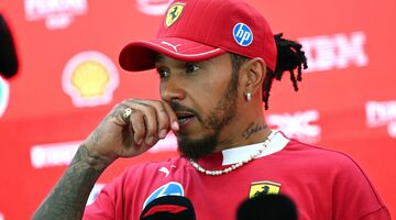 «Пусть Льюис успокоится». Руководитель Ferrari – о словах Хэмилтона