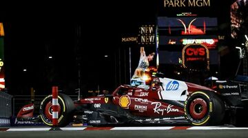 «С моими результатами…» Льюис Хэмилтон не поможет Ferrari в Кубке конструкторов