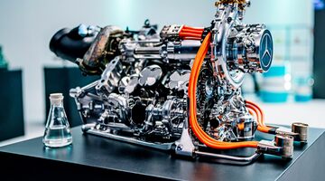 Марцин Будковски: Проблем с новым мотором нет только у Mercedes-AMG