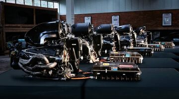 Стало известно, насколько быстрее соперников будут Mercedes и Red Bull в 2026 году