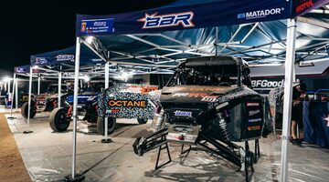 «В ночи, в пыли, с обгонами». Итоги 2-го этапа Дакара-2026 для экипажа Ременника