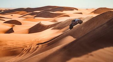 День взаимовыручки и холодной головы. Итоги 9-го этапа «Дакара» для экипажа Ременника