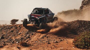 День испытаний и командной работы. Итоги 10-го этапа «Дакара» для экипажа Ременника