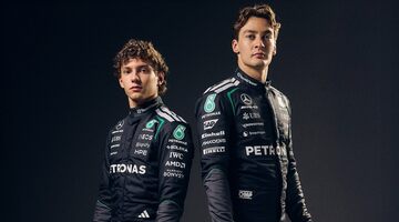 Mercedes-AMG показала комбинезоны на новый сезон Формулы 1