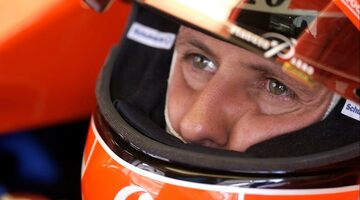 «Не прикован к постели». Стали известны новые подробности о состоянии Шумахера