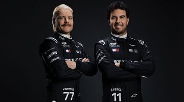 Cadillac показал комбинезоны пилотов Формулы 1