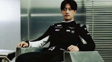 Чжоу Гуаньюй получил от Cadillac редкие кроссовки