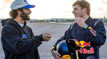 «Он невероятный гонщик». Даниэля Риккардо позвали в NASCAR