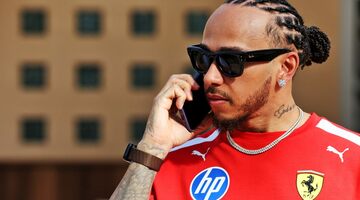 Льюис Хэмилтон призвал FIA «разобраться» с Mercedes
