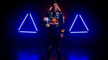 «Приезжай и прокатись»: глава Формулы Е пригласил Макса Ферстаппена на тесты