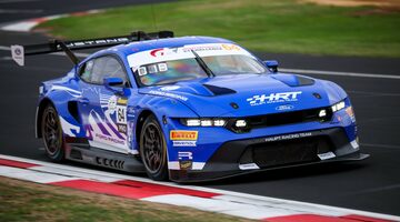 «Глаза залиты кровью, кишками и дерьмом»: гонщик сбил кенгуру в гонке «12 часов Батерста»