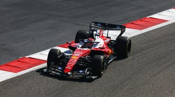 Ferrari внедрила инновационное антикрыло, призванное решить проблемы с двигателем