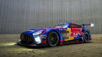 Макс Ферстаппен официально стал гонщиком Mercedes-AMG