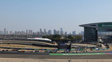 Трансляция гонки Формулы 1 в Китае. Начало — в 9:50 по мск