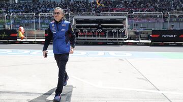 Bild: Макс Ферстаппен получил выговор от Red Bull за скандал с журналистом