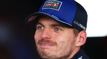 «Остаётся только смеяться». Макс Ферстаппен раскритиковал обгоны в Ф1