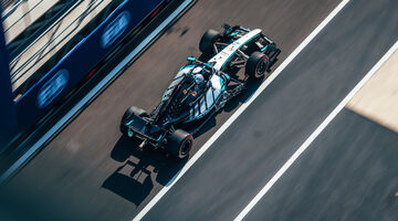 Формула 1 может отказаться от гибридов и вернуться к моторам V8