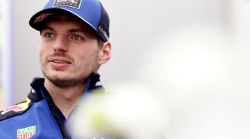 «Ему бы не помешало». Хилл посоветовал Ферстаппену поработать журналистом