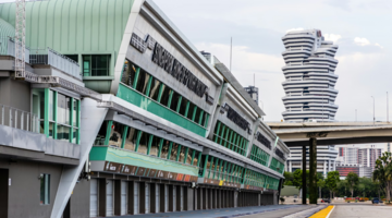 Потери времени на пит-лейне и стратегия пит-стопов: как командные решения влияют на результат Гран-при