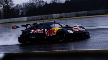 Макс Ферстаппен оказался быстрее пилота GT5000 на заездах в Японии