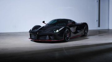 В продаже появился суперкар Ferrari LaFerrari Фелипе Массы