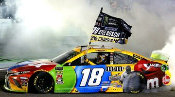 «Шок для всего мира NASCAR». Владимир Башмаков – о смерти Кайла Буша