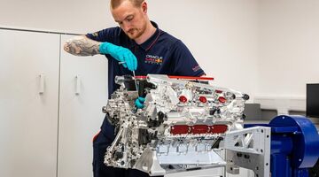 Источник: Red Bull запросила пересмотр оценки эффективности двигателей