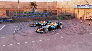 Visa Cash App Racing Bulls привезла в Барселону «футбольный» болид