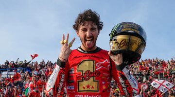 Двукратный чемпион MotoGP покидает заводскую команду Ducati