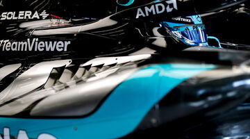 «Какого чёрта…» Джордж Рассел обрушился на Mercedes после схода