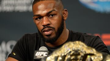 «Льюис назвал меня трусом и заблокировал»: боец UFC рассказал о конфликте с Хэмилтоном